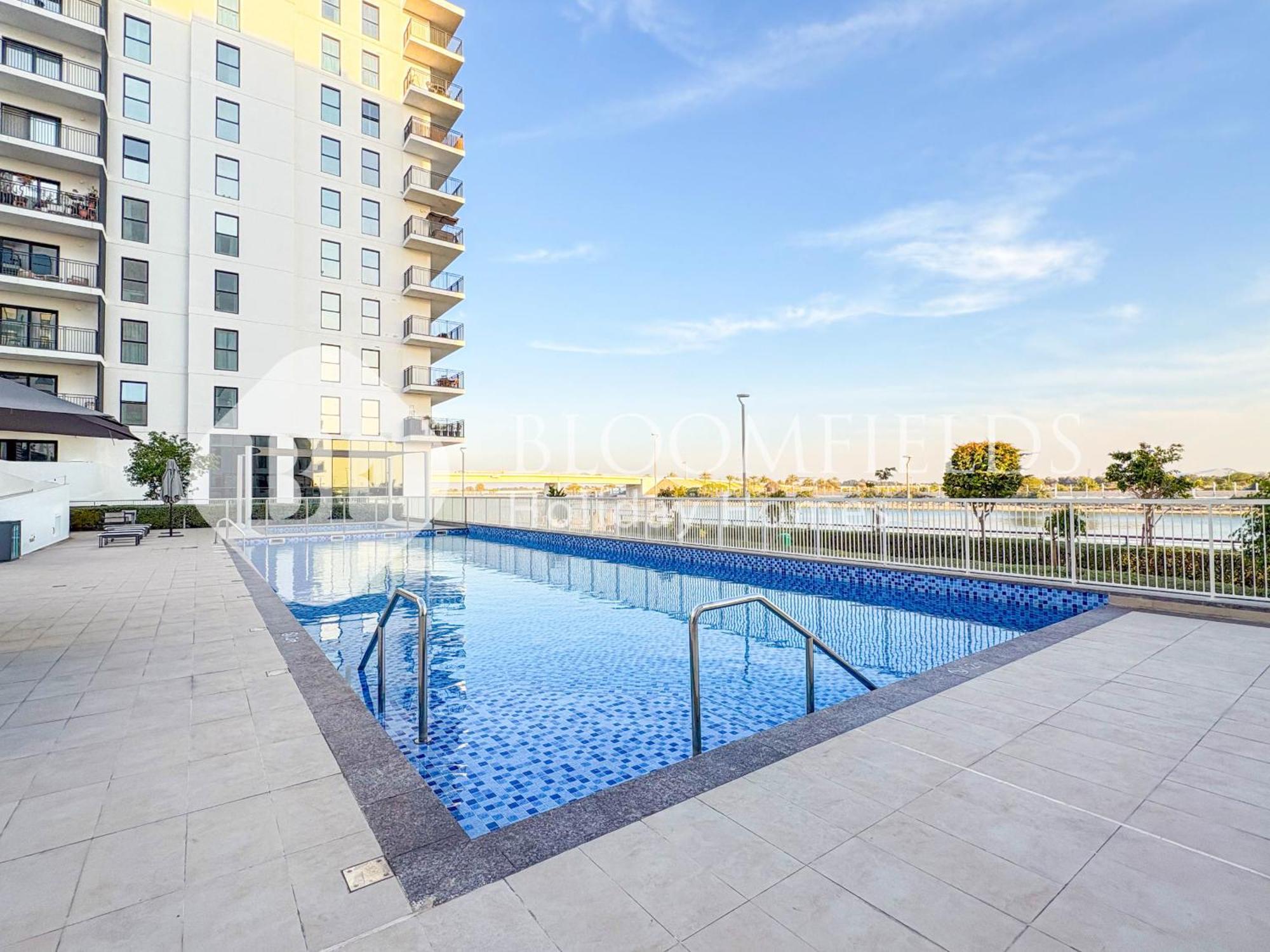 Bloomfields 1br Deluxe In Water Edge Apartment Abu Dhabi